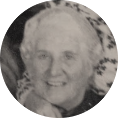 Constance 'Cocky' Moncrieff, T. S. Eliot, Emily Lina 'Mappie' Mirrlees and Hope Mirrlees at Shamley Wood, Shamley Green, Surrey, 1940s. Constance 'Cocky' Moncrieff, T. S. Eliot, Emily Lina 'Mappie' Mirrlees and Hope Mirrlees at Shamley Wood, Shamley Green, Surrey, 1940s.